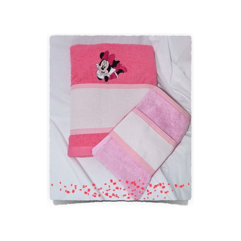 serviette rouge brodée en cadeau pour bébé et adultes, brod